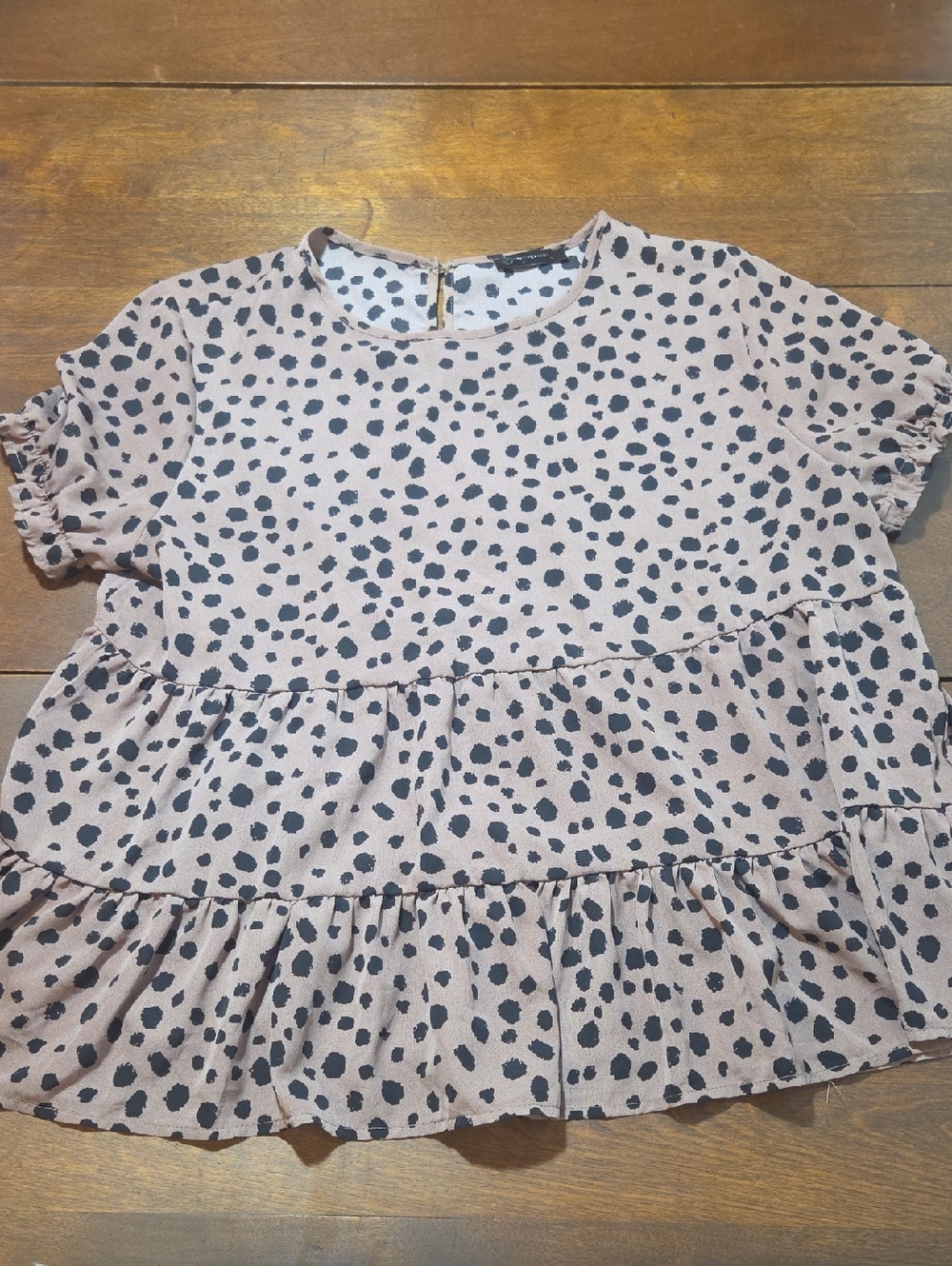 Polka Dot Tiered Short-Sleeve Blouse - Pink/brown Black Size Large